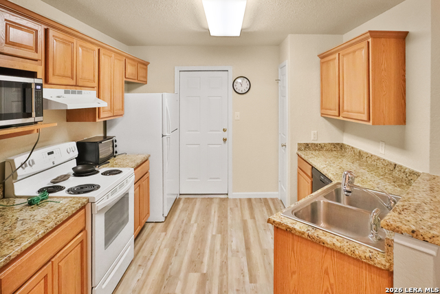 Image 5 of 10 For 3202 Eisenhauer  402