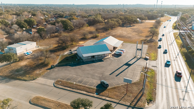 Listing photo id 25 for 9585 Braun Rd