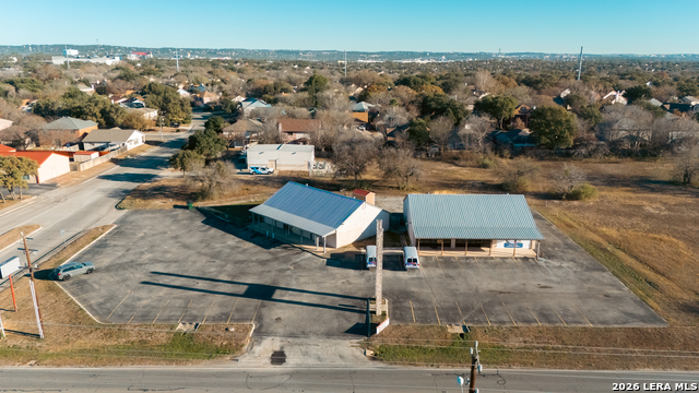 Listing photo id 29 for 9585 Braun Rd