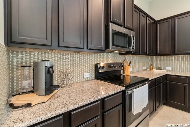 Image 17 of 24 For 1388 Kamryn  