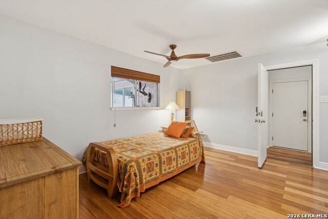 Image 21 of 38 For 210 Chattington