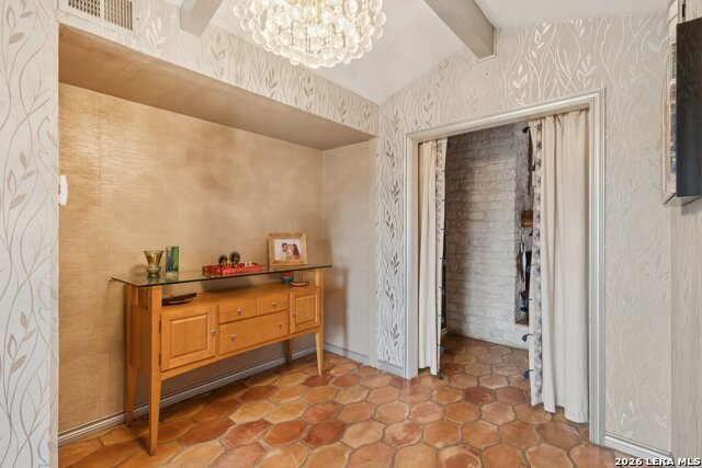 Image 5 of 38 For 210 Chattington