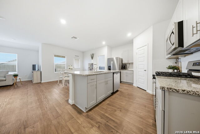 Image 3 of 52 For 323 Elephants Ear