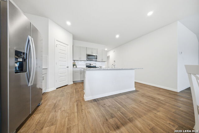 Image 5 of 52 For 323 Elephants Ear