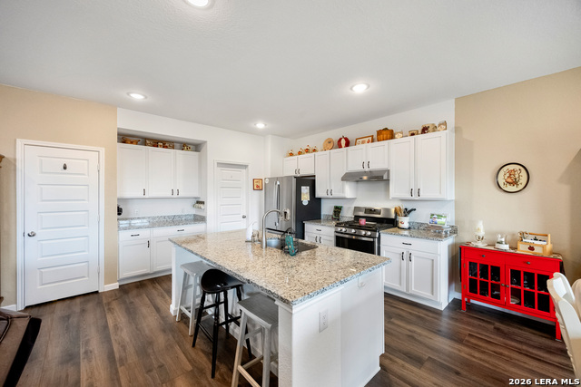 Image 13 of 40 For 5831 Hematite Rim