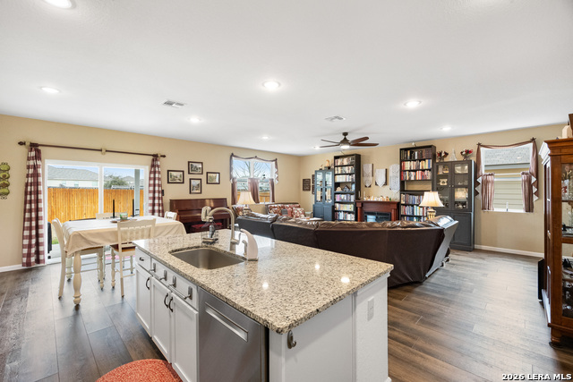 Image 16 of 40 For 5831 Hematite Rim