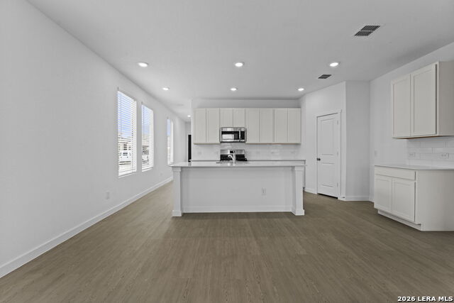 Image 10 of 33 For 6521 Titan Park