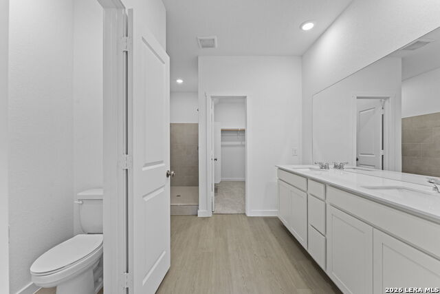 Image 16 of 33 For 6521 Titan Park