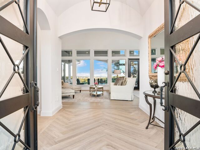 Image 18 of 80 For 565 Rosemary Ridge