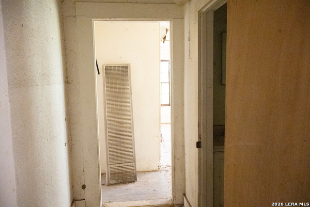 Image 11 of 32 For 134 Kessler Ln