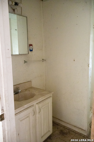 Image 14 of 32 For 134 Kessler Ln