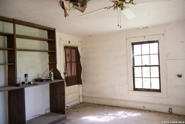 Image 16 of 32 For 134 Kessler Ln