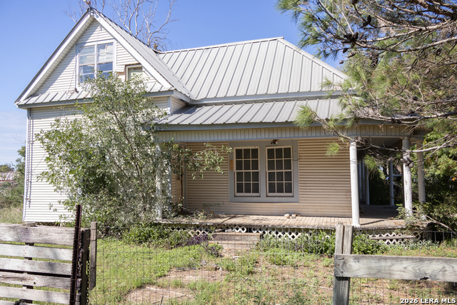 Image 2 of 32 For 134 Kessler Ln