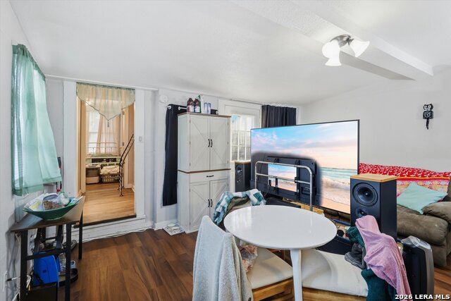 Image 13 of 33 For 434 Buckingham Ave