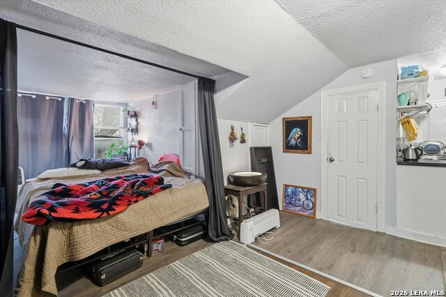 Image 25 of 33 For 434 Buckingham Ave