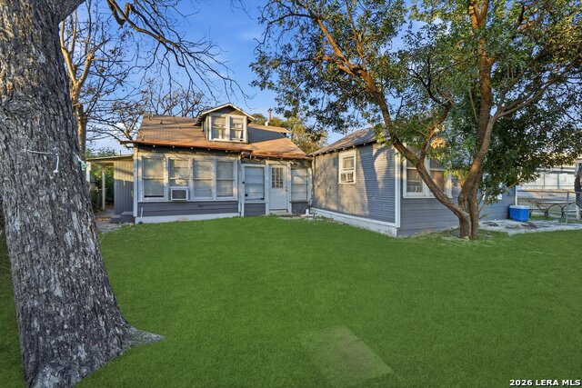 Image 30 of 33 For 434 Buckingham Ave