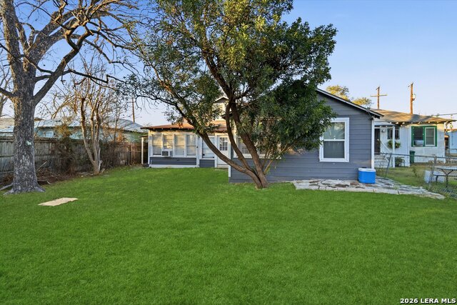 Image 32 of 33 For 434 Buckingham Ave