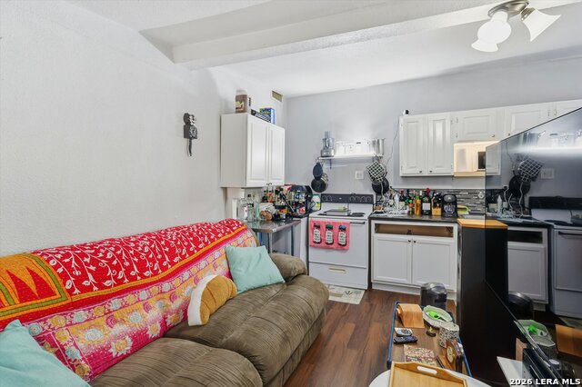 Image 4 of 33 For 434 Buckingham Ave