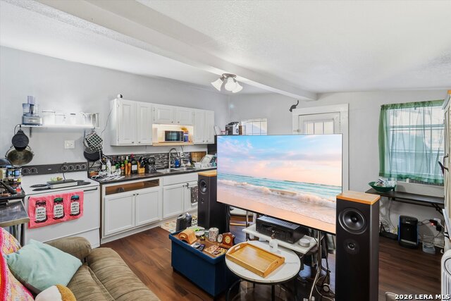 Image 6 of 33 For 434 Buckingham Ave