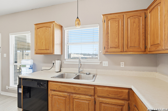 Image 15 of 35 For 9710 Logans Ridge Dr