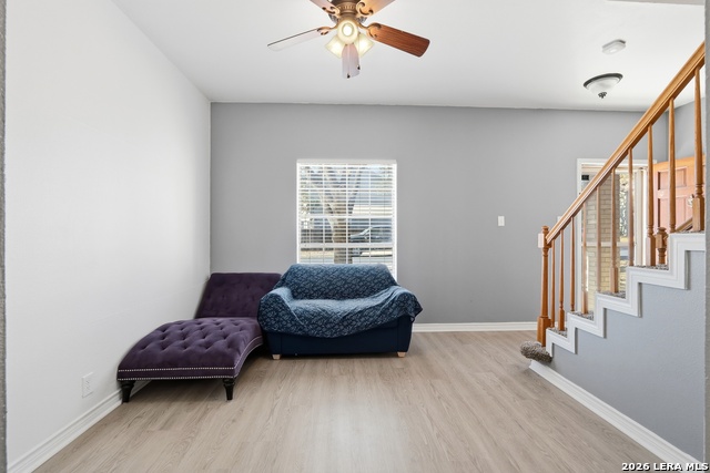 Image 9 of 35 For 9710 Logans Ridge Dr