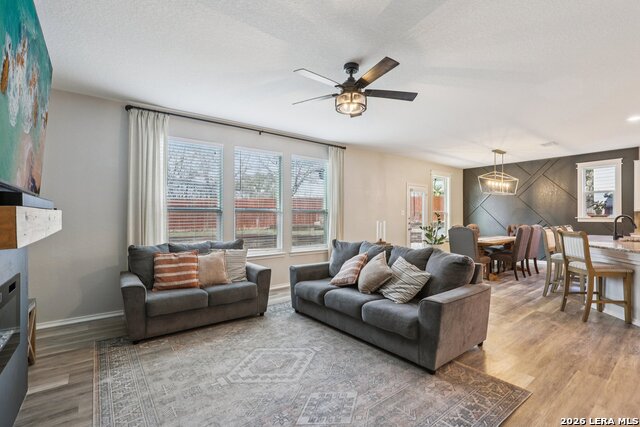 Image 6 of 50 For 6411 Wind Path