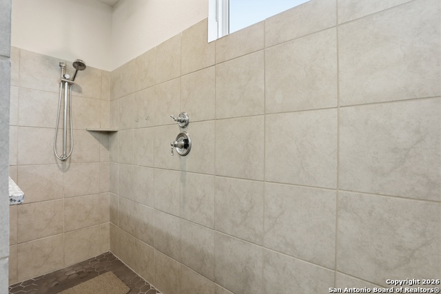 Image 20 of 47 For 27303 Gemstone