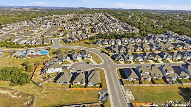 Image 42 of 47 For 27303 Gemstone