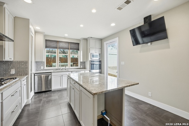 Image 10 of 30 For 243 Chesswood