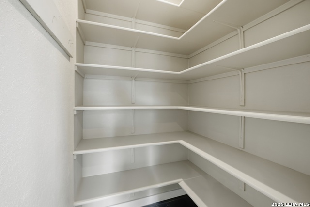 Image 12 of 30 For 243 Chesswood