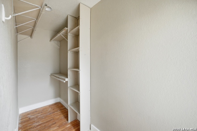 Image 21 of 30 For 243 Chesswood