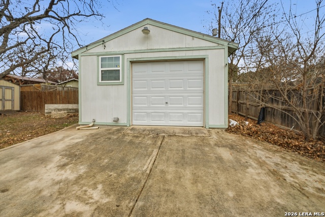 Image 25 of 30 For 243 Chesswood