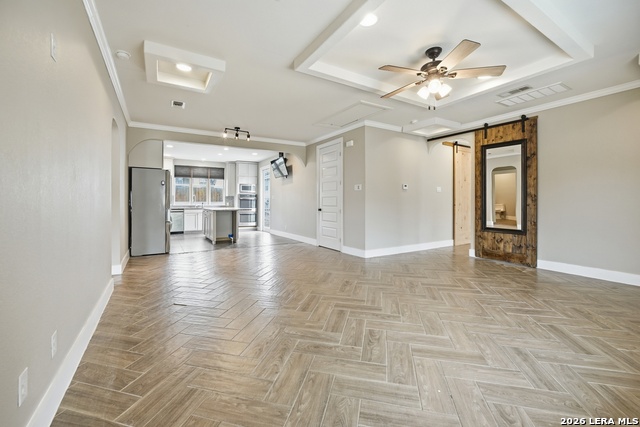 Image 5 of 30 For 243 Chesswood