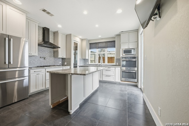 Image 9 of 30 For 243 Chesswood