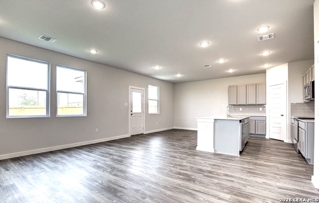 Image 4 of 21 For 2563 Rambo Dr.