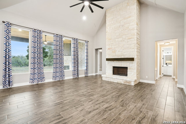 Image 10 of 50 For 451 Stone Loop