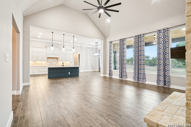 Image 11 of 50 For 451 Stone Loop