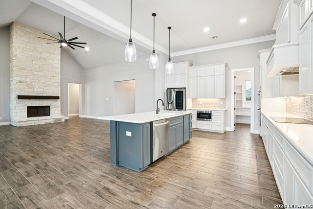 Image 15 of 50 For 451 Stone Loop