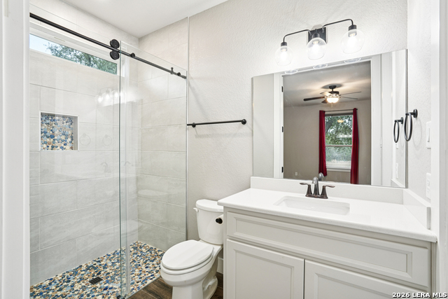 Image 31 of 50 For 451 Stone Loop