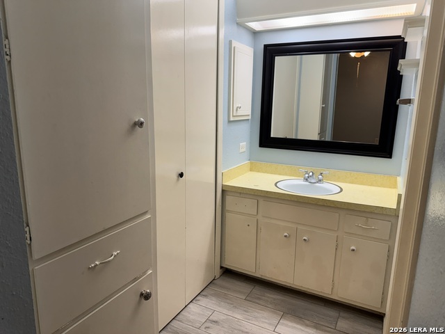 Image 17 of 20 For 11814 Song St