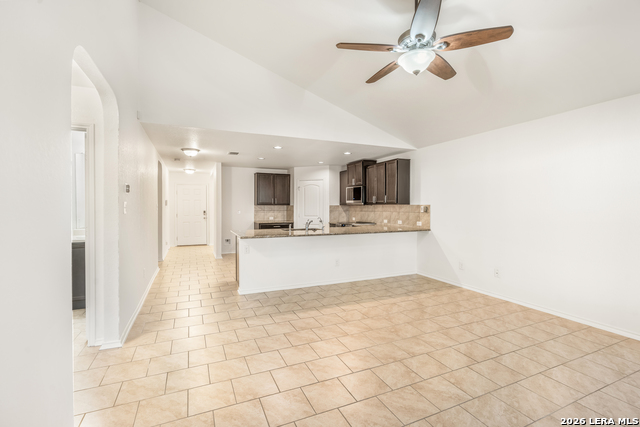 Image 10 of 36 For 1803 Emerald Edge