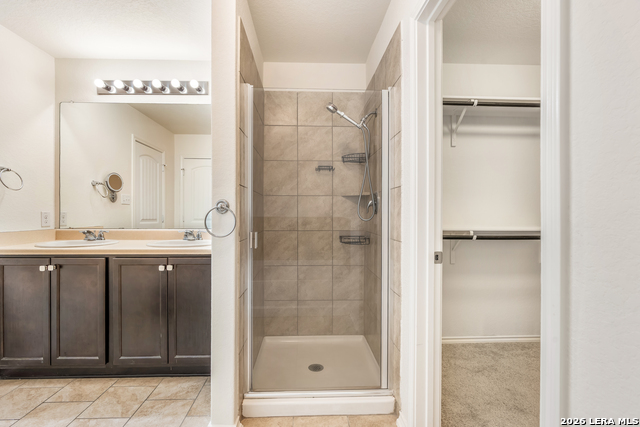 Image 18 of 36 For 1803 Emerald Edge