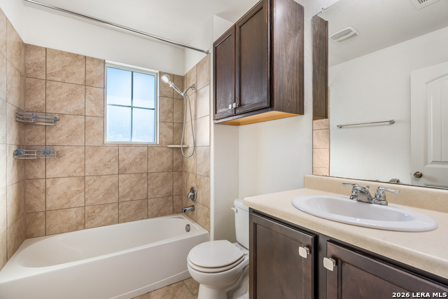 Image 31 of 36 For 1803 Emerald Edge