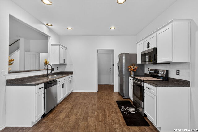 Image 10 of 34 For 21919 Goldcrest Run