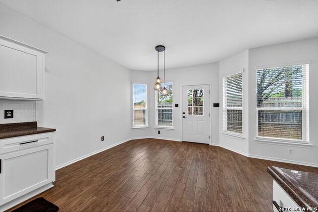 Image 13 of 34 For 21919 Goldcrest Run