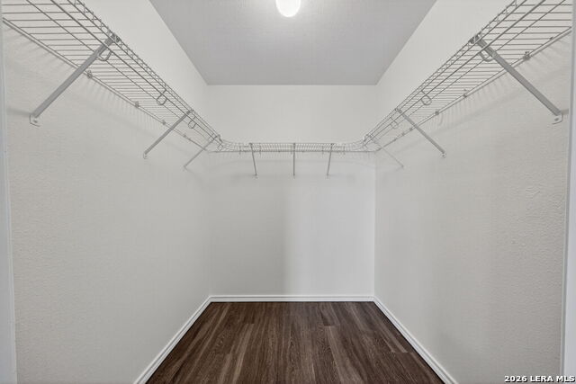 Image 23 of 34 For 21919 Goldcrest Run