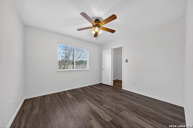 Image 27 of 34 For 21919 Goldcrest Run