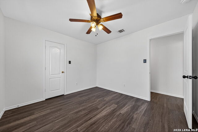 Image 28 of 34 For 21919 Goldcrest Run