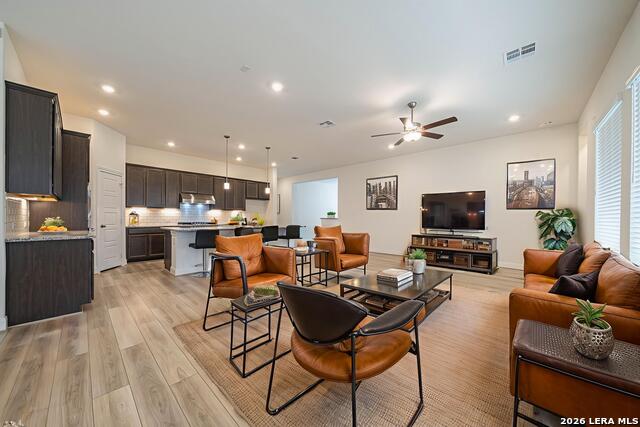 Image 12 of 38 For 14807 Mapleton Hill