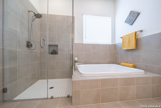 Image 22 of 38 For 14807 Mapleton Hill